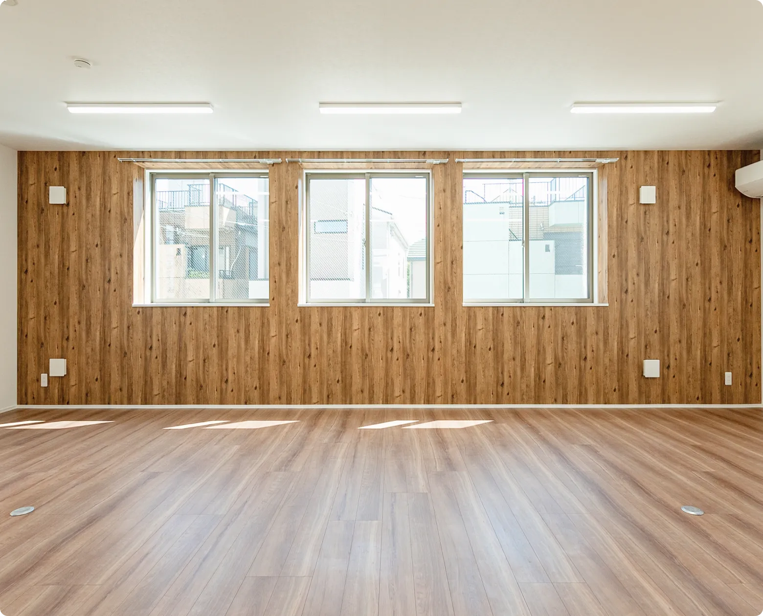 大空間・高効率の建築設計