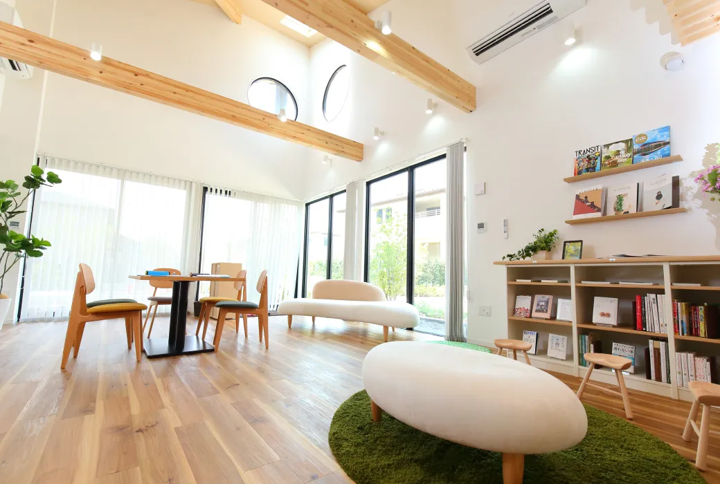 木造でも、柱の少ない効率的な空間を実現