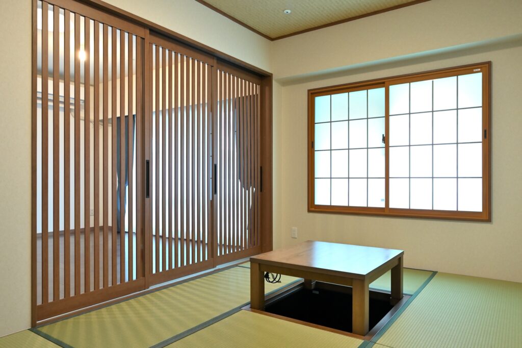 和室用の内窓を設置。